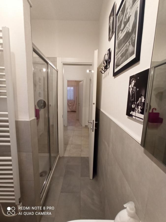 Il Don Minzoni 98 "Casa Vacanze" Lido di Camaiore Exterior photo
