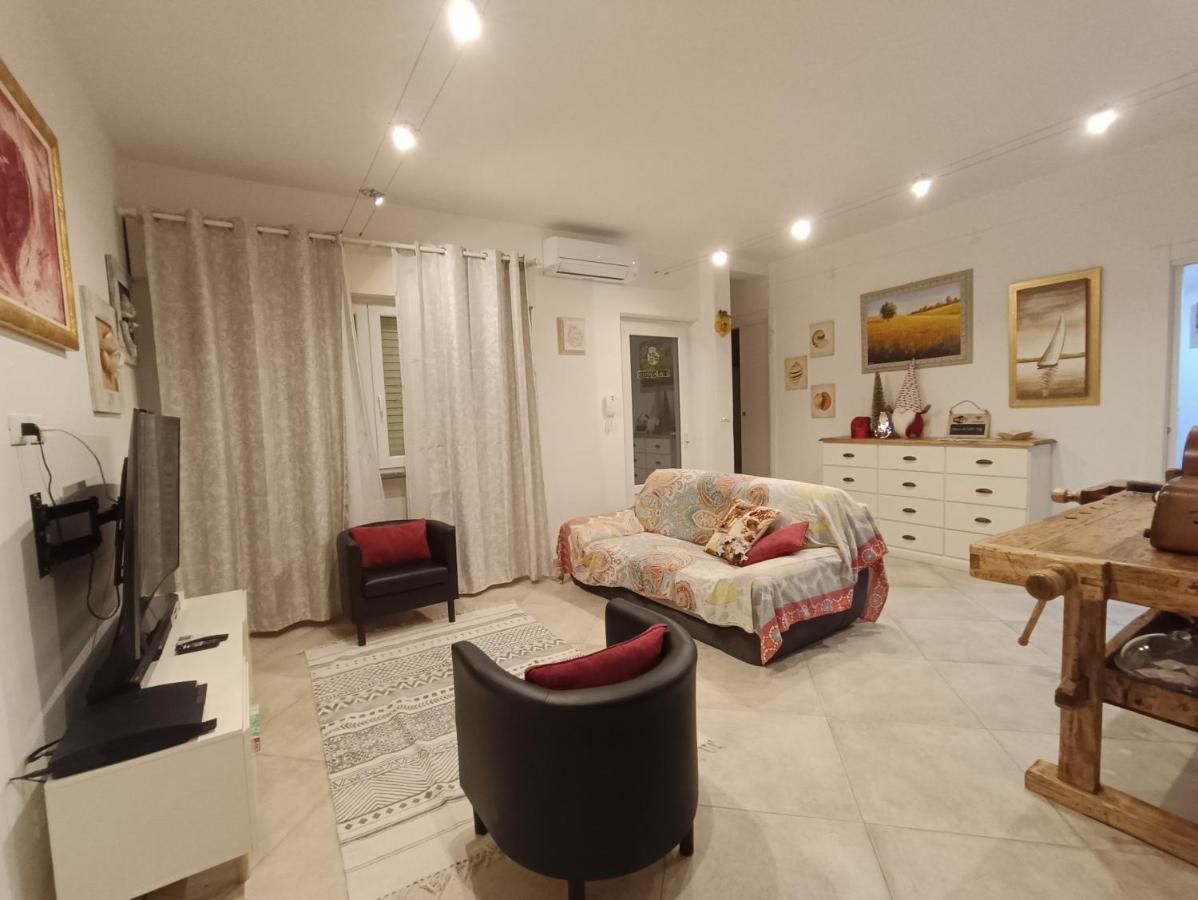 Il Don Minzoni 98 "Casa Vacanze" Lido di Camaiore Exterior photo