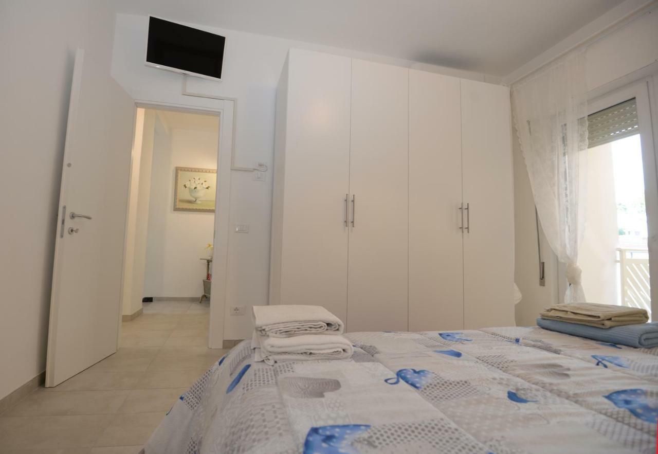 Il Don Minzoni 98 "Casa Vacanze" Lido di Camaiore Exterior photo